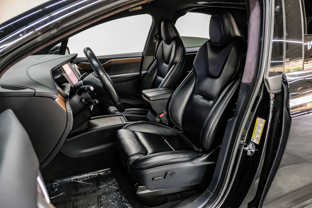 Used 2020 Tesla Model X Long Range AWD/4WD image 34
