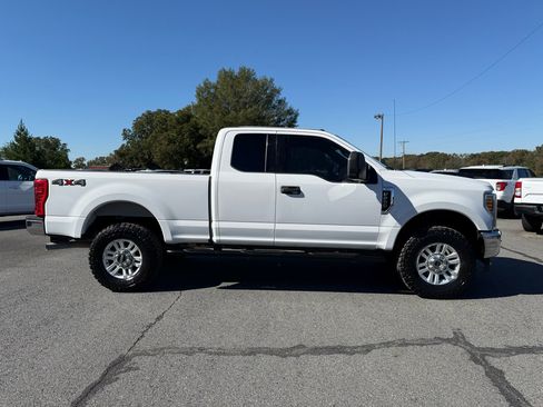 Used 2019 Ford F250 XLT w/ XLT Value Package image 7