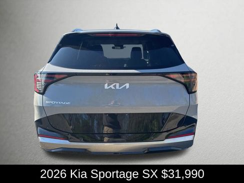 Used 2026 Kia Sportage SX image 4