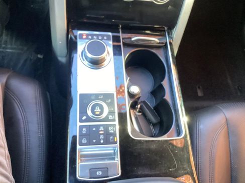 Used 2016 Land Rover Range Rover Supercharged image 24