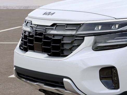 New 2025 Kia Seltos SX image 12