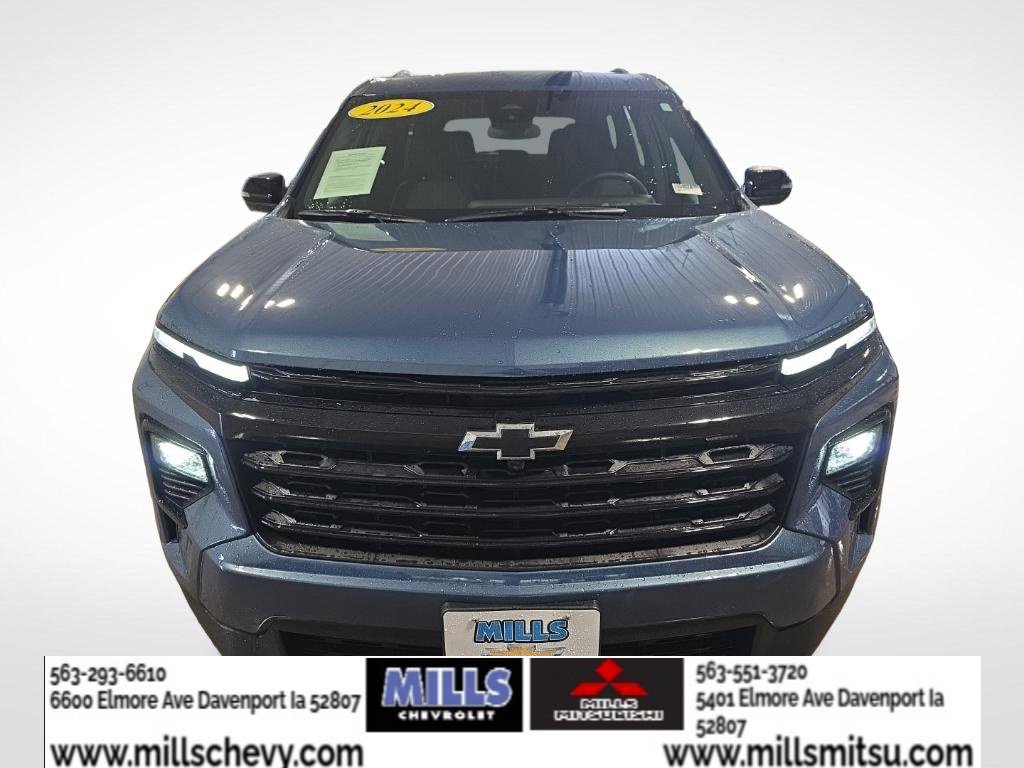 Used 2024 Chevrolet Traverse LT w/ Midnight/Sport Edition AWD/4WD image 9