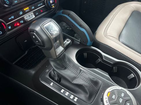 Used 2024 Ford Bronco Wildtrak image 27