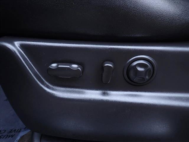 Used 2013 GMC Yukon XL Denali AWD/4WD image 15