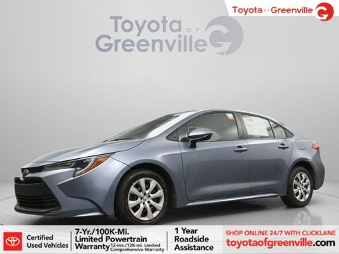 Used 2024 Toyota Corolla LE image 1