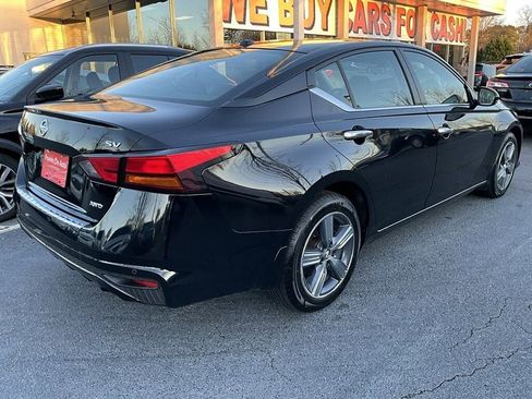 Used 2022 Nissan Altima 2.5 SV w/ SV Premium Package image 6