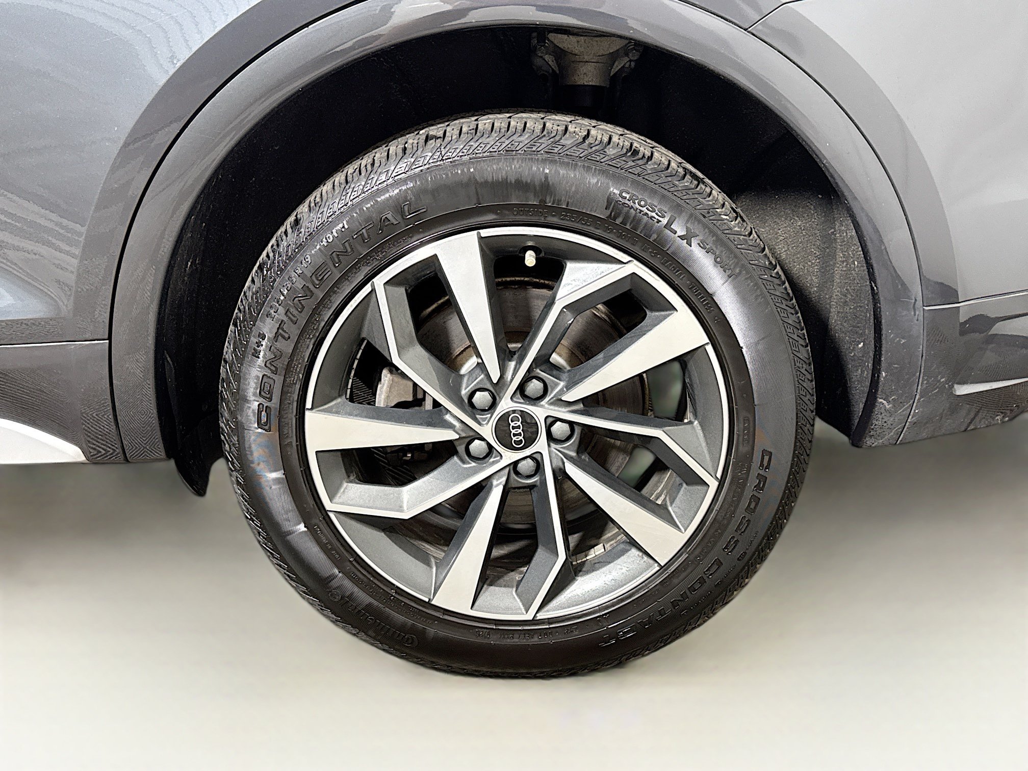 Used 2021 Audi Q5 2.0T Premium Plus w/ Premium Plus Package AWD/4WD image 30