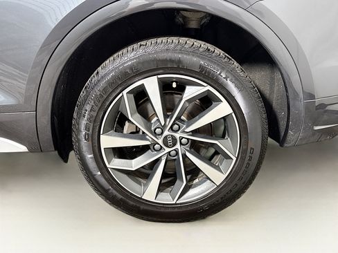 Used 2021 Audi Q5 2.0T Premium Plus w/ Premium Plus Package AWD/4WD image 30