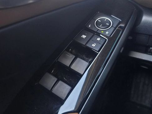Used 2025 Lexus IS 300 F Sport RWD image 18