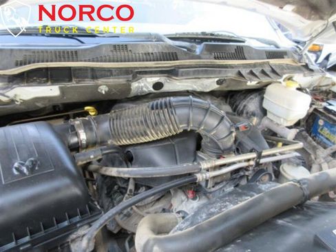 Used 2012 RAM 2500 ST w/ Chrome Appearance Group image 19