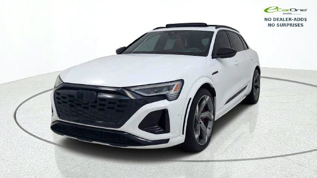 Used 2024 Audi Q8 e-tron Premium AWD/4WD image 3