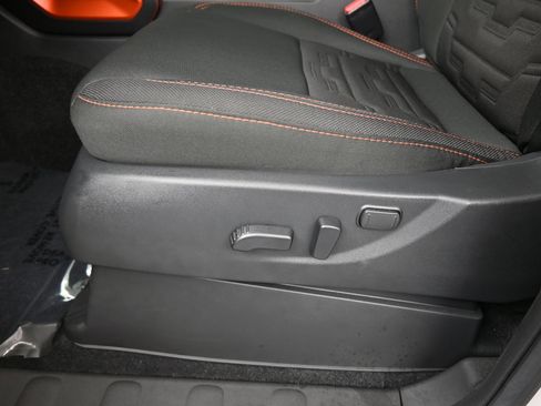 Certified 2025 Nissan Frontier Pro-X RWD image 10
