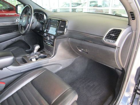 Used 2019 Jeep Grand Cherokee Limited X RWD image 18