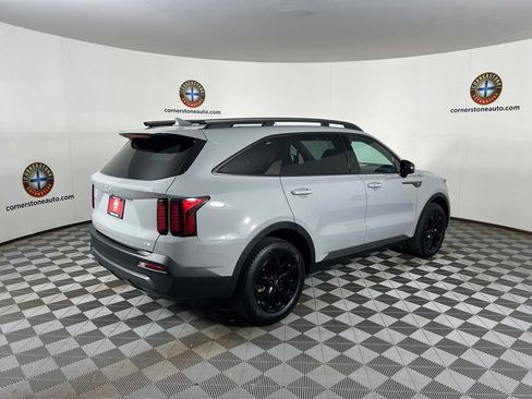 Used 2023 Kia Sorento S w/ Panoramic Sunroof Package AWD/4WD image 18