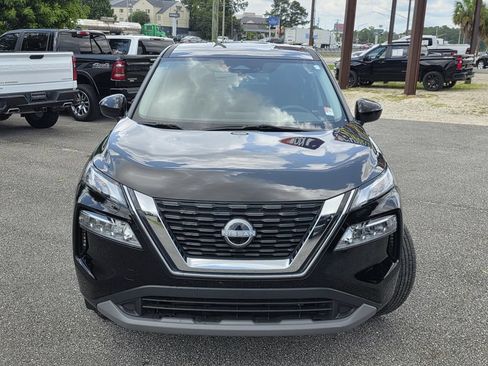 Used 2023 Nissan Rogue SV FWD image 3
