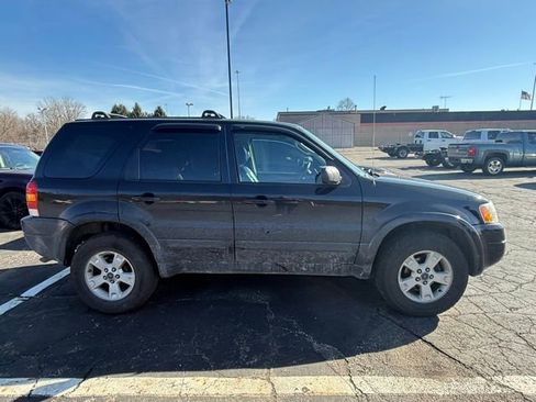 Used 2003 Ford Escape Limited image 3