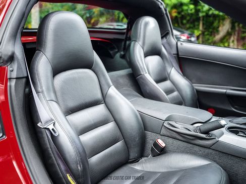 Used 2006 Chevrolet Corvette Coupe w/ Preferred Equipment Group RWD image 50