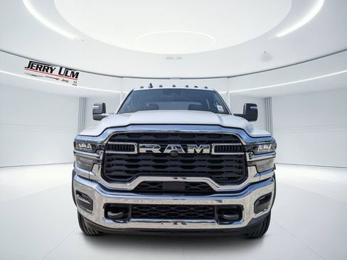 New 2026 RAM 5500 Tradesman w/ Chrome Appearance Group AWD/4WD image 8