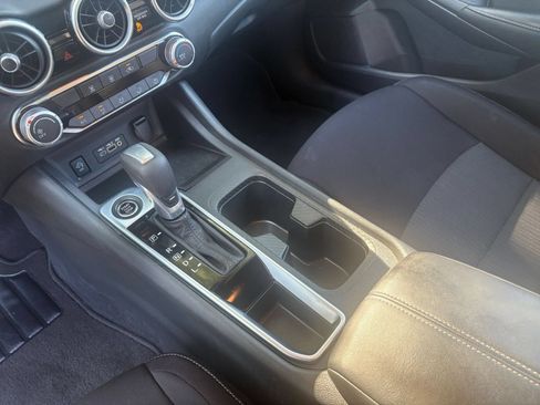 Used 2025 Nissan Sentra SV FWD image 40