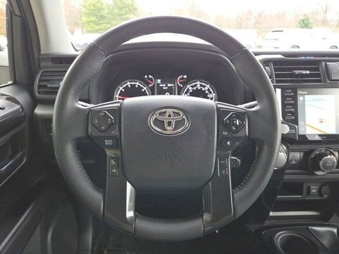 Used 2020 Toyota 4Runner TRD Off-Road image 32