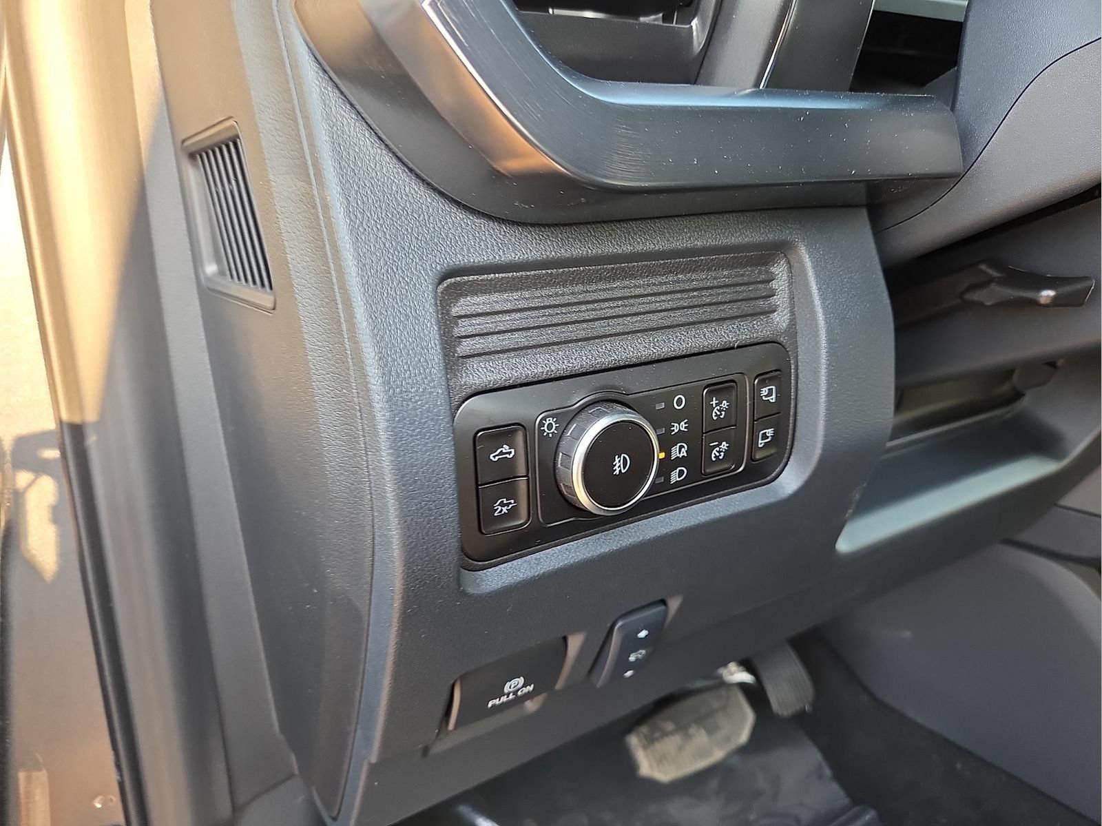 New 2026 Ford F250 Lariat w/ Chrome Package AWD/4WD image 16
