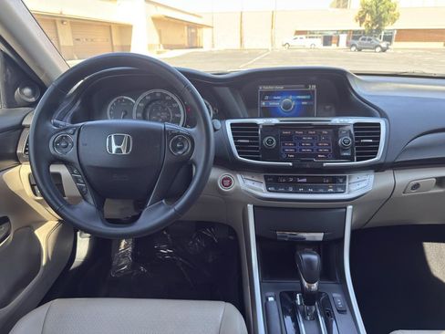 Used 2015 Honda Accord EX-L image 16