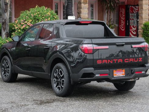 Used 2022 Hyundai Santa Cruz SEL image 6