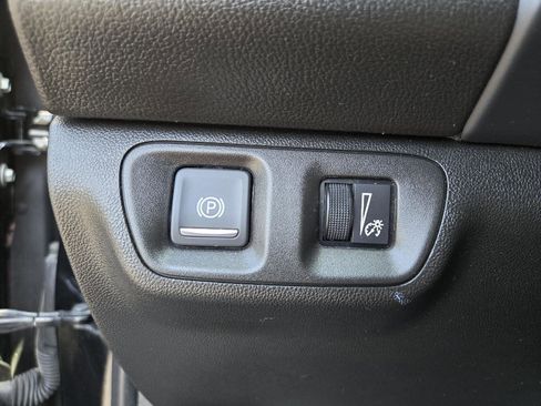 Used 2020 GMC Acadia AT4 w/ Driver Alert Package II AWD/4WD image 16