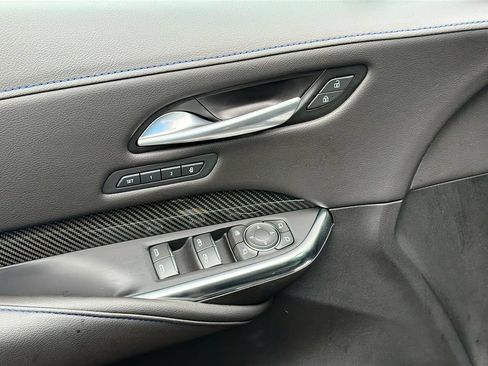 Used 2025 Cadillac XT4 Sport w/ Technology Package FWD image 18