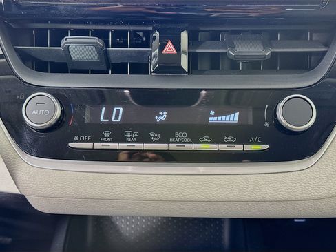 Certified 2024 Toyota Corolla LE w/ LE Convenience Package FWD image 15