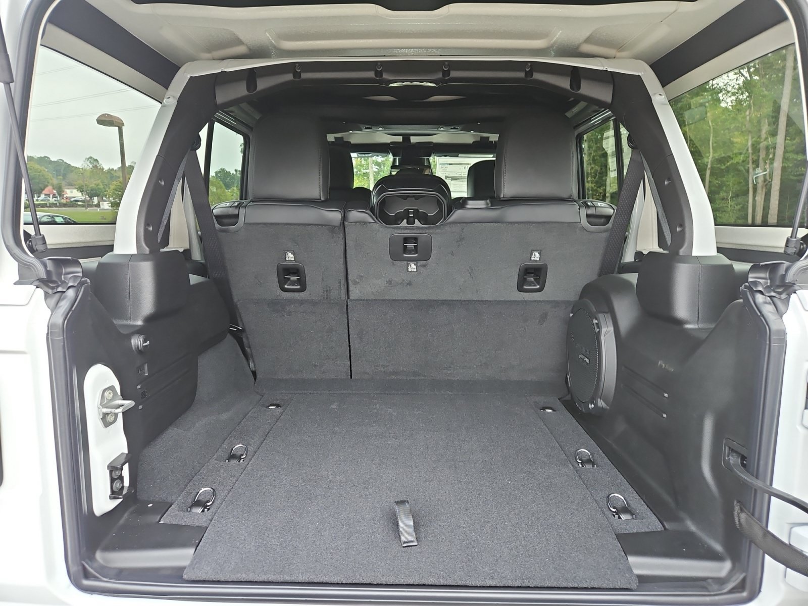 New 2027 Jeep Wrangler Unlimited Sahara AWD/4WD image 19