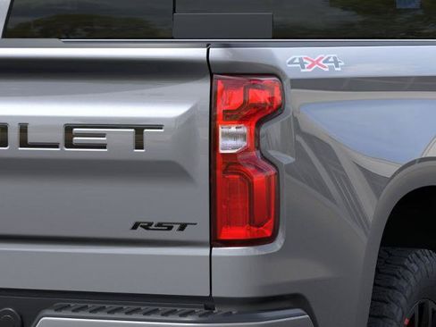 New 2026 Chevrolet Silverado 1500 RST w/ Redline Edition AWD/4WD image 11