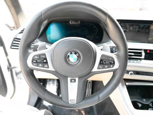 Used 2022 BMW X5 M50i w/ Executive Package AWD/4WD image 24