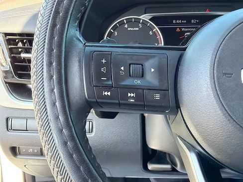 Used 2021 Nissan Rogue SV w/ Premium Package FWD image 36