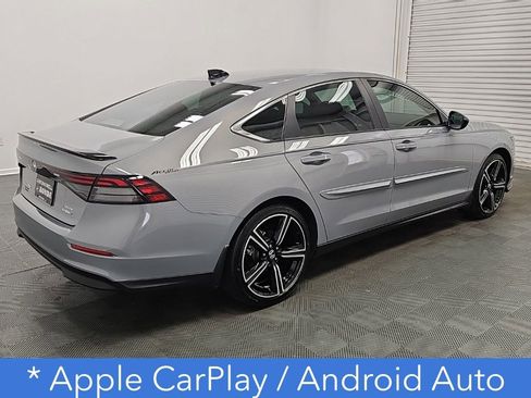 Used 2025 Honda Accord Sport image 8