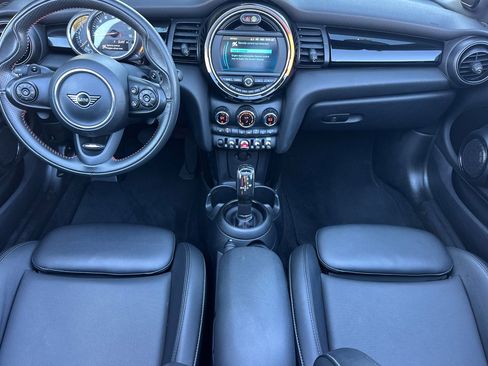 Used 2020 MINI Cooper S image 17