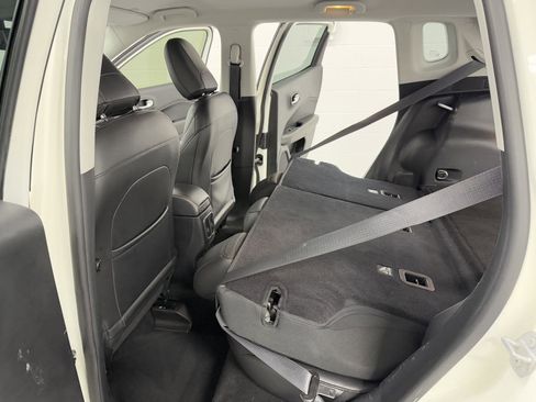 Used 2018 Jeep Compass Limited w/ Navigation Group image 13