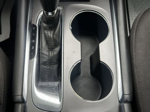 Used 2018 Chevrolet Malibu LT image 19