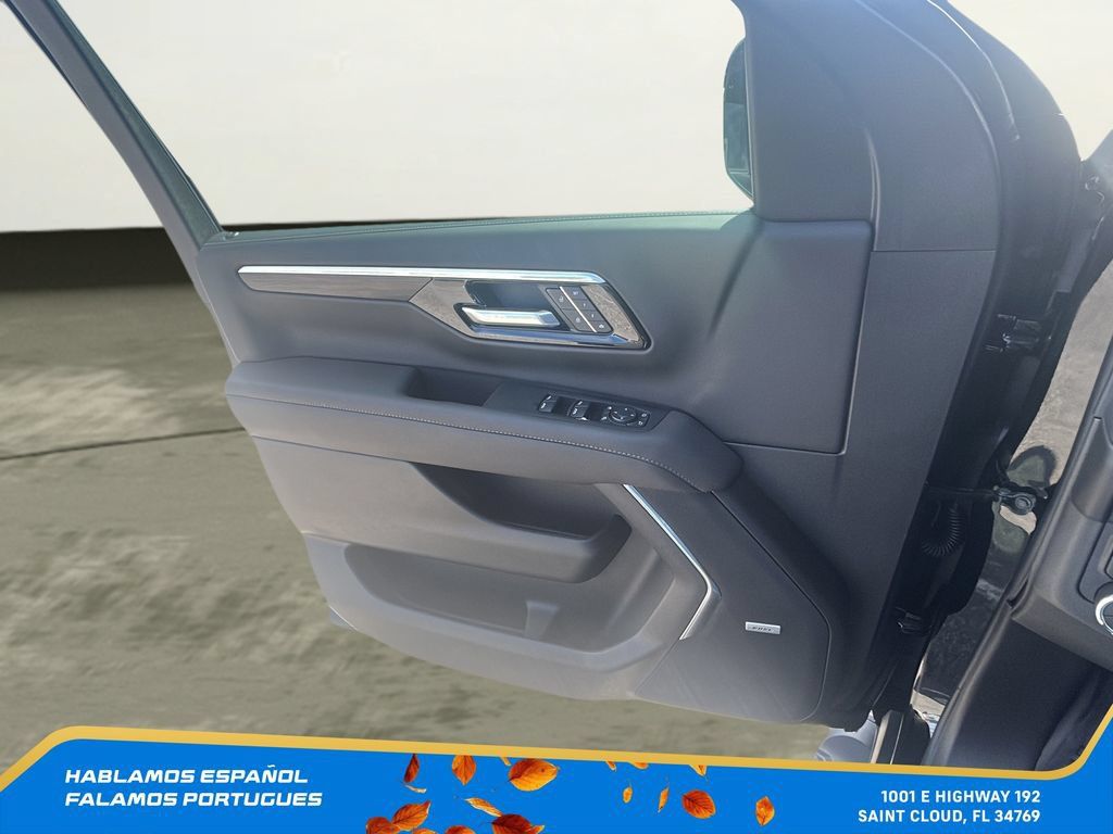 New 2026 Chevrolet Suburban Z71 w/ Z71 Off-Road Package AWD/4WD image 10