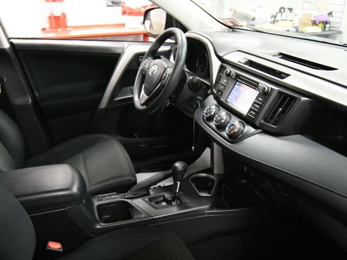 Used 2017 Toyota RAV4 LE w/ All Weather Liner Package FWD image 27