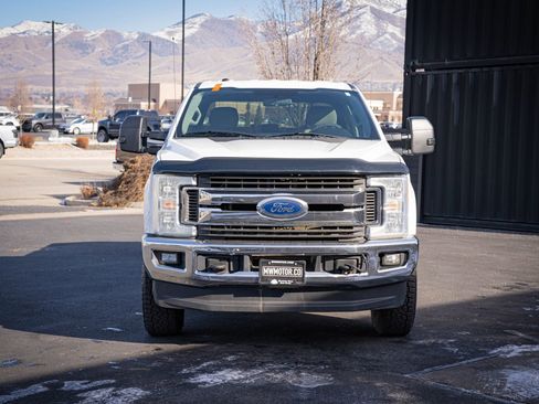 Used 2017 Ford F350 XLT w/ XLT Value Package image 2