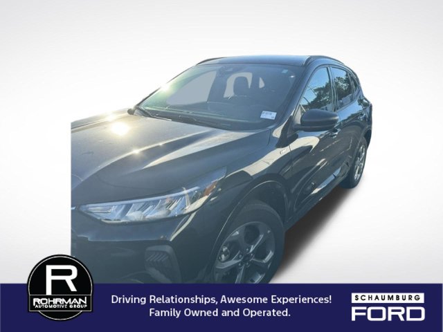 Used 2023 Ford Escape ST-Line w/ Tech Pack #1 AWD/4WD image 4