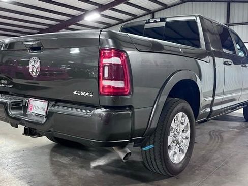 Used 2024 RAM 3500 Limited AWD/4WD image 4