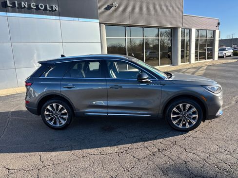 Certified 2022 Lincoln Corsair Reserve w/ Elements Package image 8