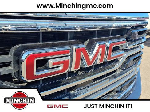 Used 2024 GMC Sierra 1500 SLT w/ SLT Premium Plus Package AWD/4WD image 32