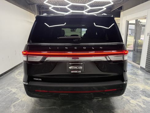 Used 2023 Lincoln Navigator L Reserve w/ Equipment Group 201A AWD/4WD image 4