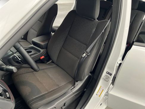Used 2026 Dodge Durango GT RWD image 9