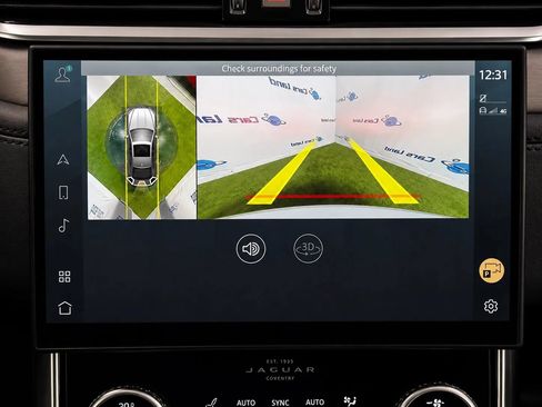 Used 2021 Jaguar XF SE RWD image 46