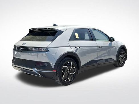 Used 2024 Hyundai Ioniq 5 SEL RWD image 6