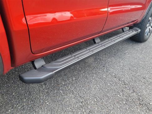 Used 2019 Ford Ranger XLT w/ Equipment Group 302A Luxury image 9